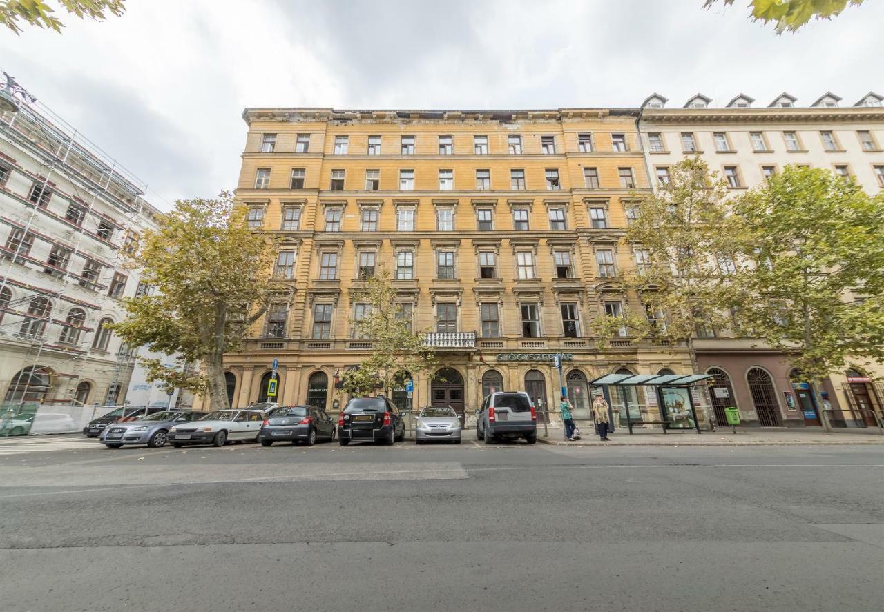 Atlanta Apartment Is In The Heart Of بودابست المظهر الخارجي الصورة